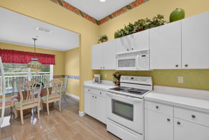 Kitchen 1 of 4