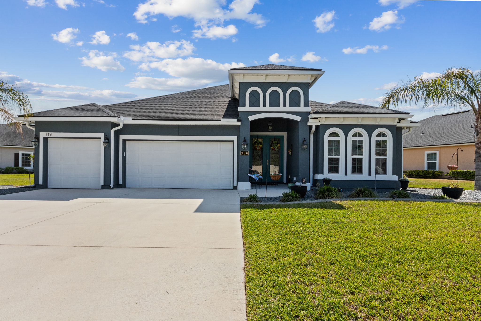Welcome to 986 Prairie Dunes Court
