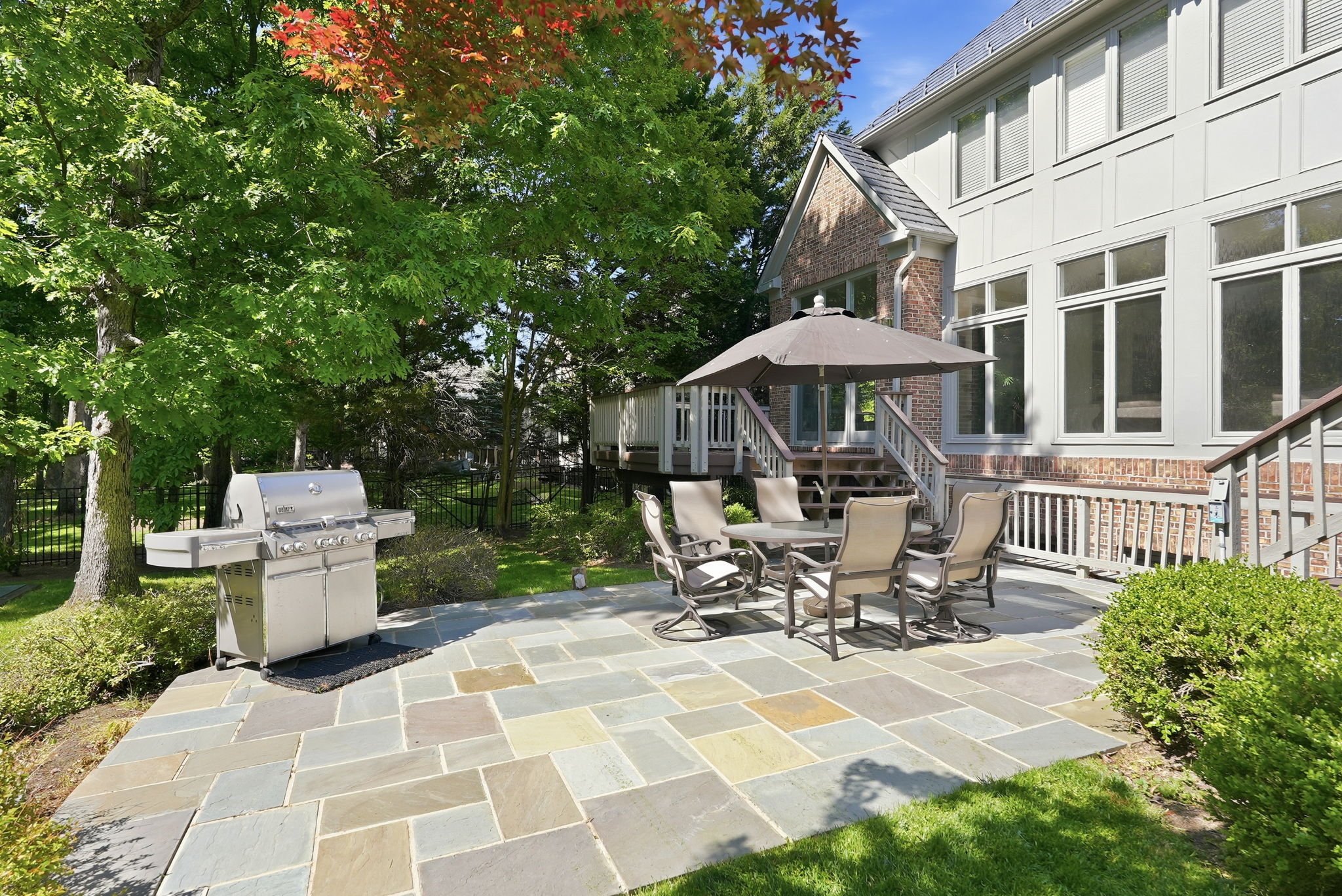 Patio with Gas Hook-up