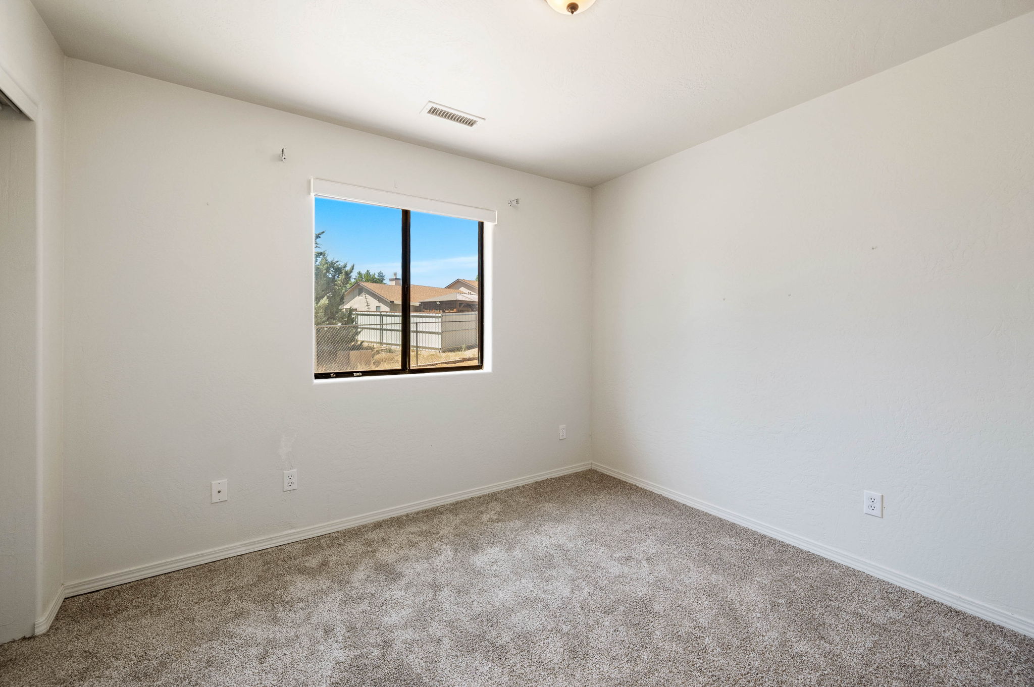 Bedroom 3 (2)