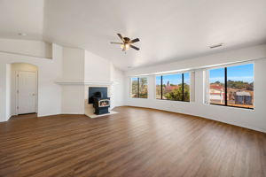 Living Room (4)