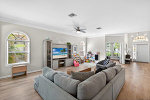 Living Room 4 of 5