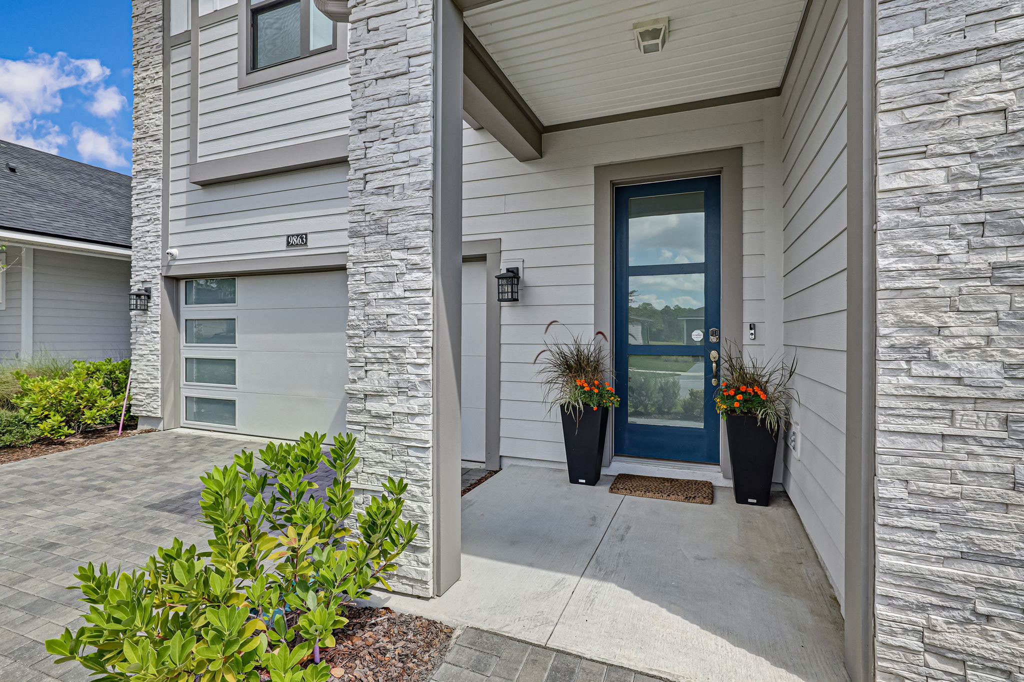 Front Entry Detail