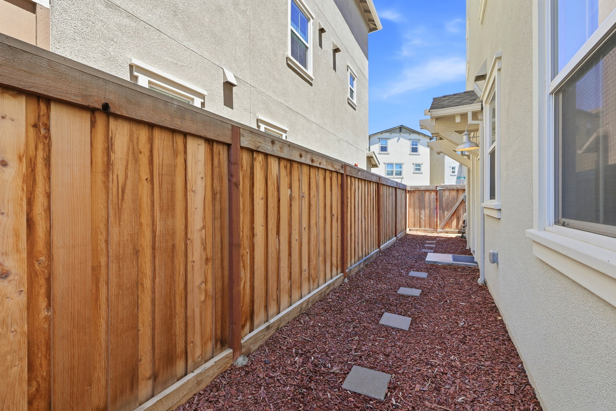 049_F8_9865 Seawind Wy