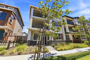 003_F8_9865 Seawind Wy