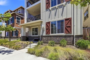 005_F8_9865 Seawind Wy