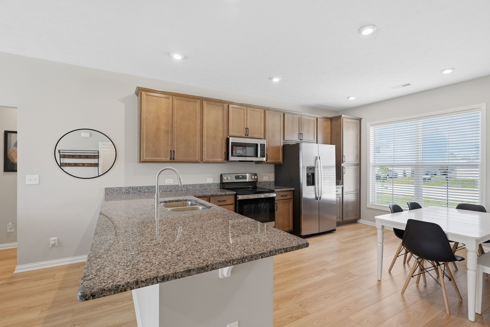 Kitchen/Breakfast Bar
