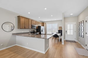 Kitchen/Breakfast Bar