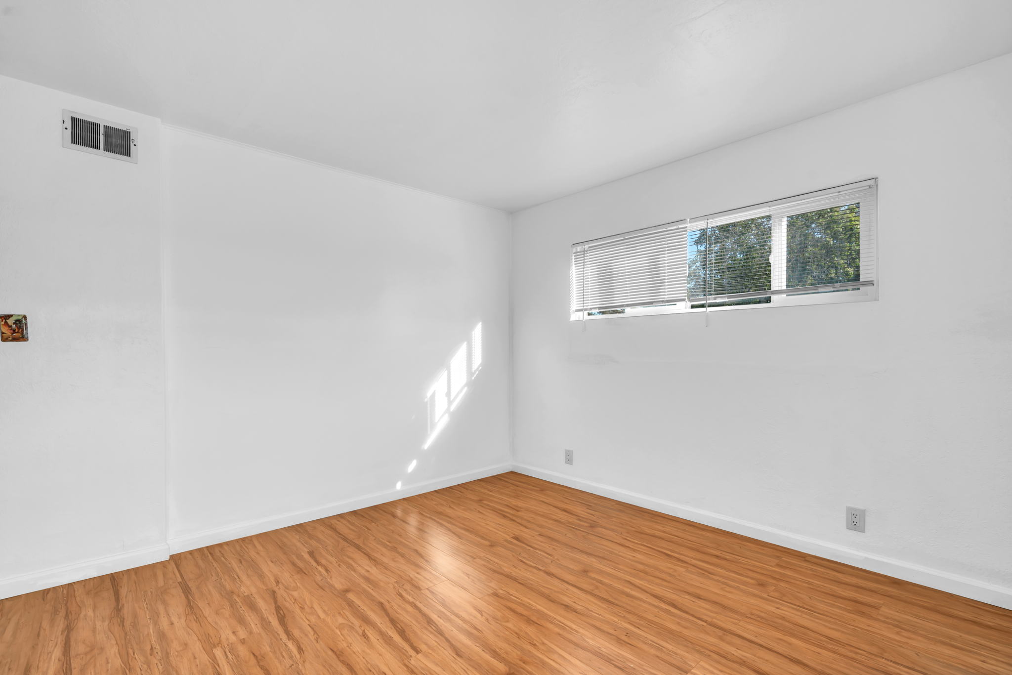 987 Fourth St, Rodeo, CA 94572, USA Photo 19
