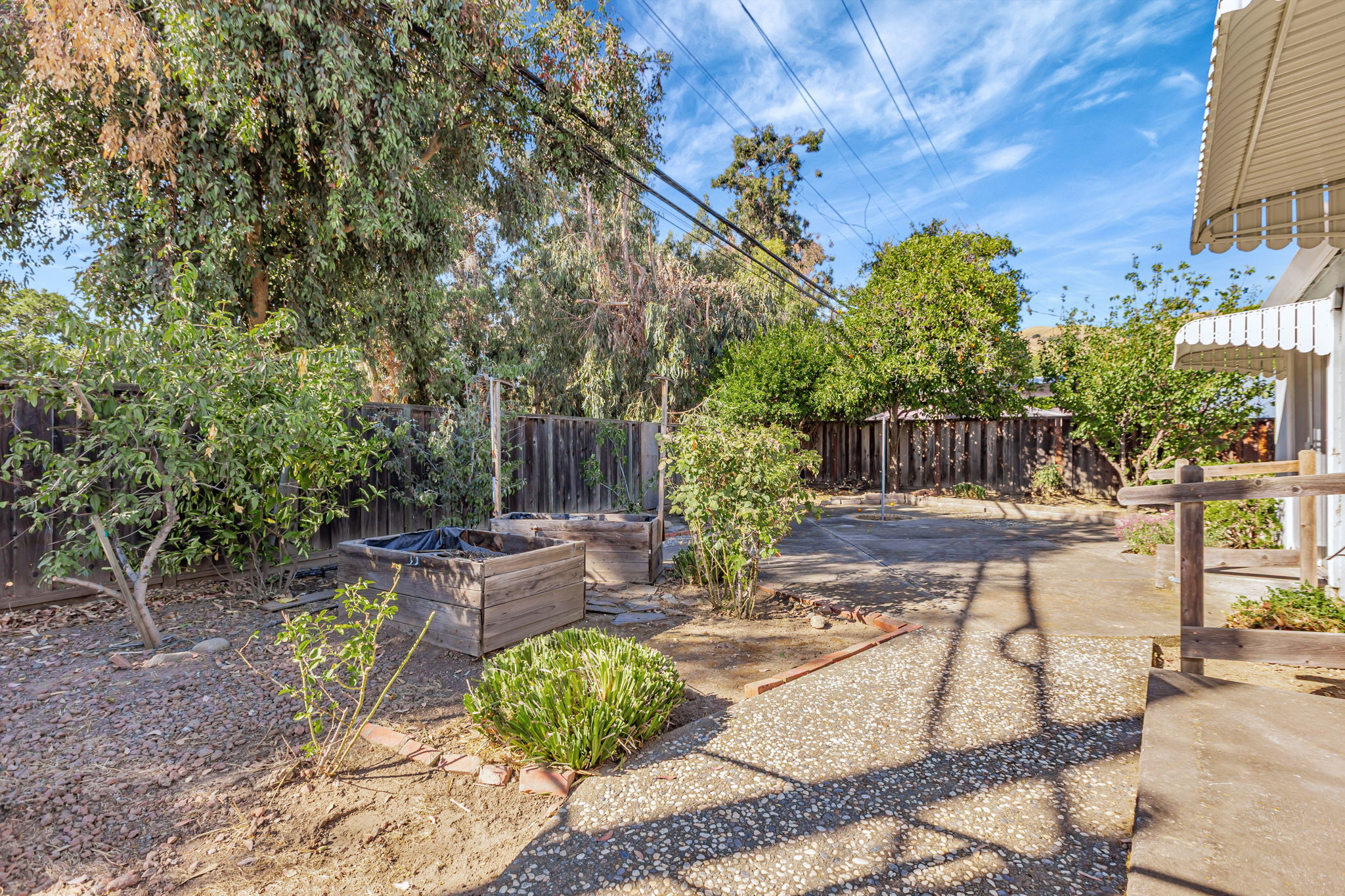 038_987 Selby Ln  San