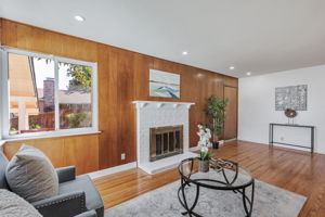 011_987 Selby Ln  San