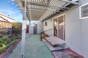 034_987 Selby Ln  San