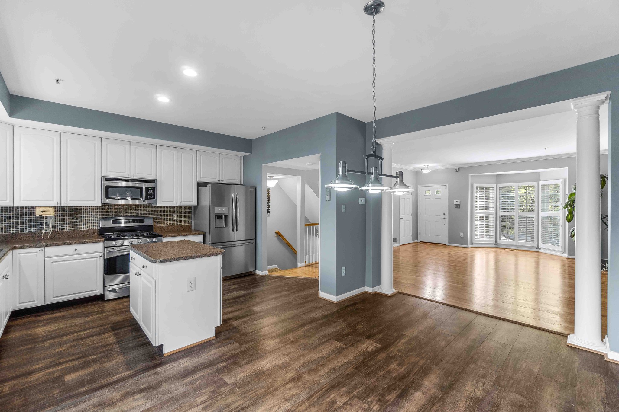 07. Kitchen_Living room.jpg