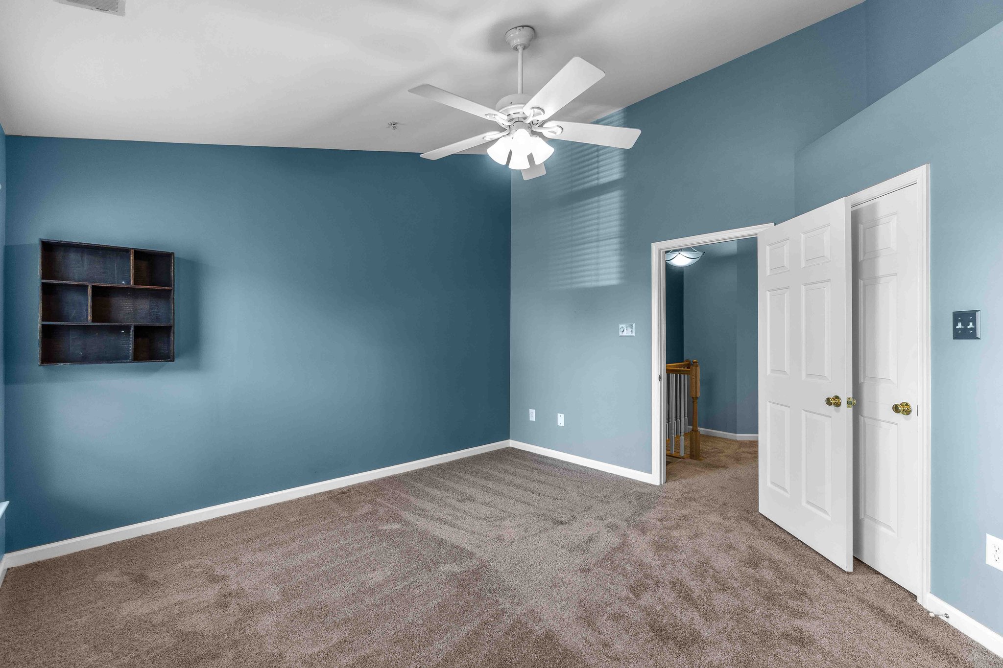 25. Upper bedroom.jpg