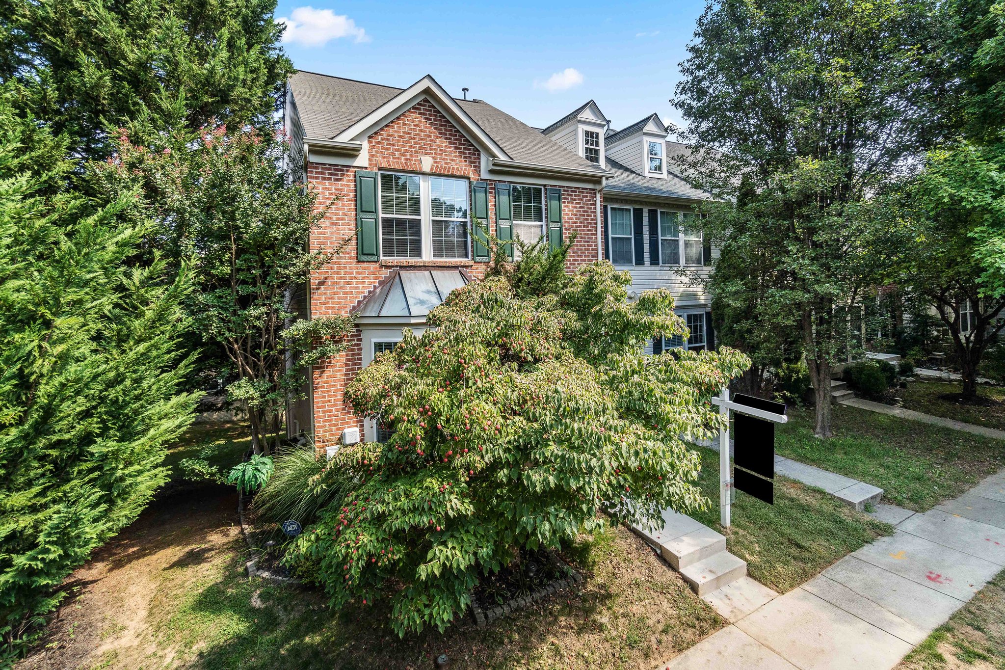 02. Front exterior.jpg