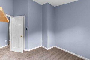 18. Upper bedroom.jpg