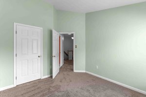 22. Upper bedroom.jpg