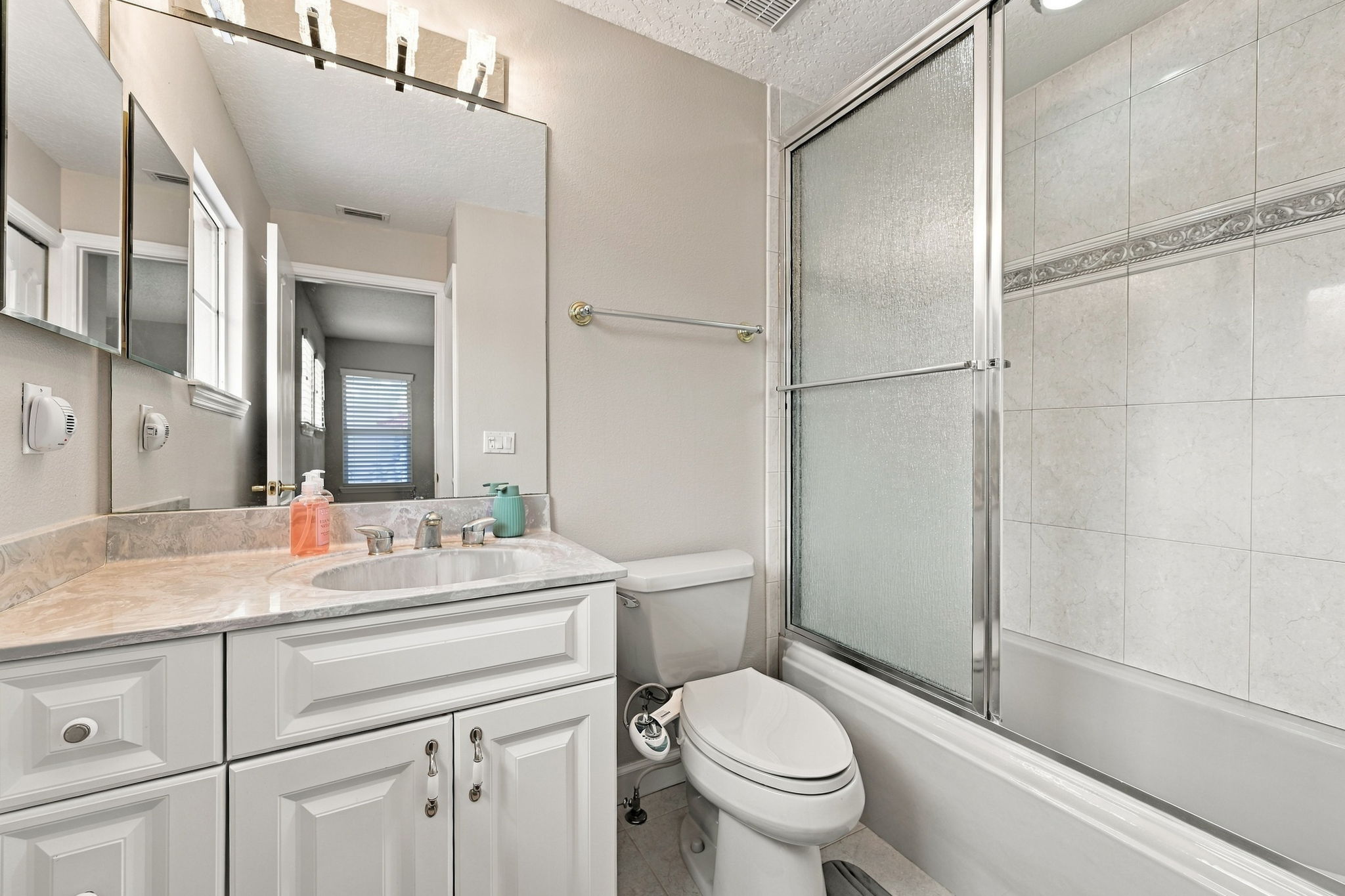 Upper Level Guest Bedroom4 Bathroom