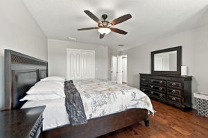Upper Level Guest Bedroom6b