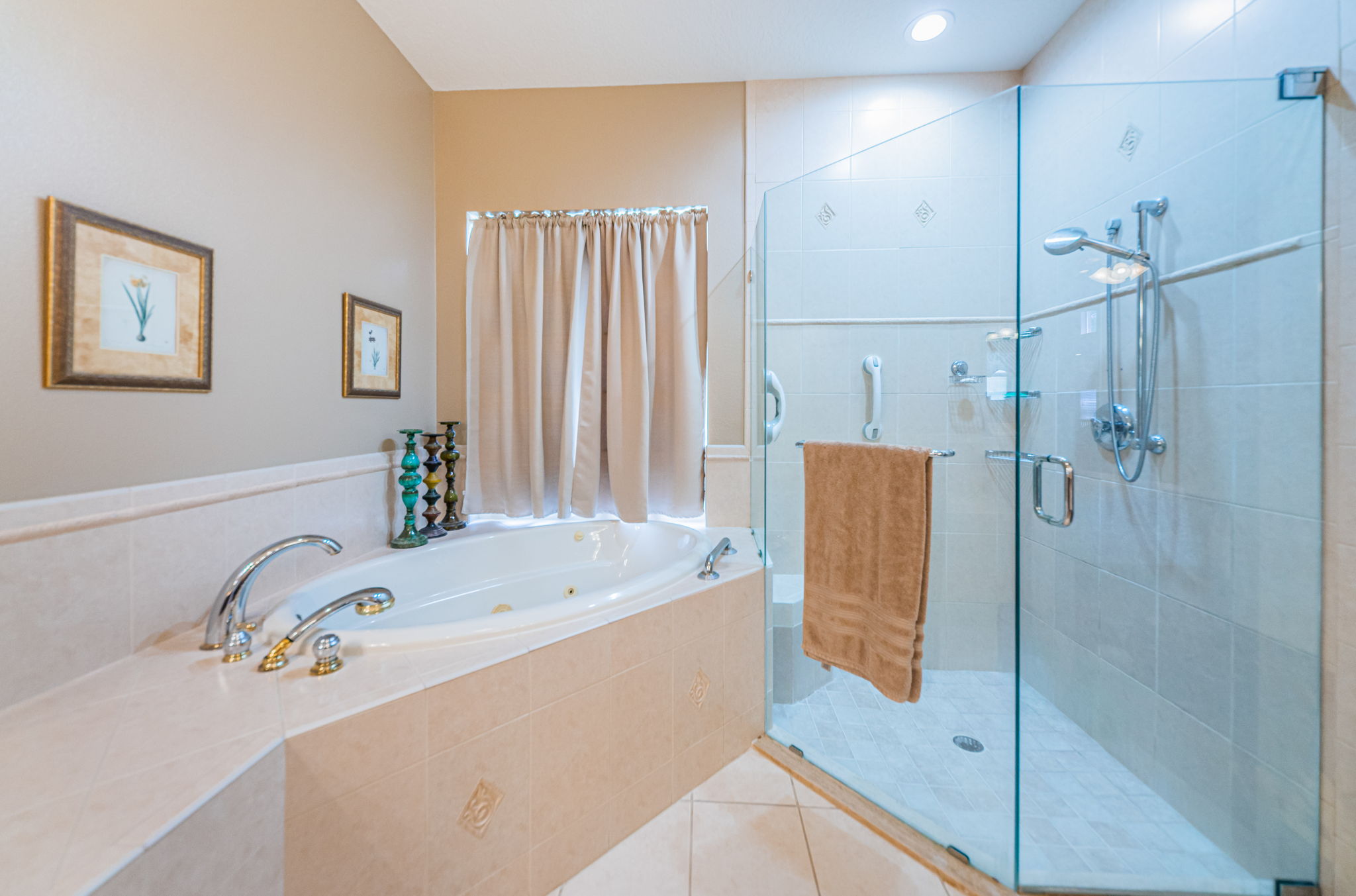 First Floor Master Bathroom1b