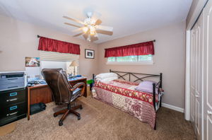 Upper Level Bedroom2