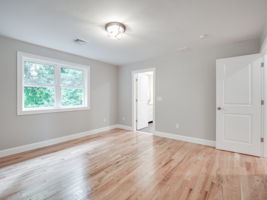 988 Beverly St New Bedford MA-32