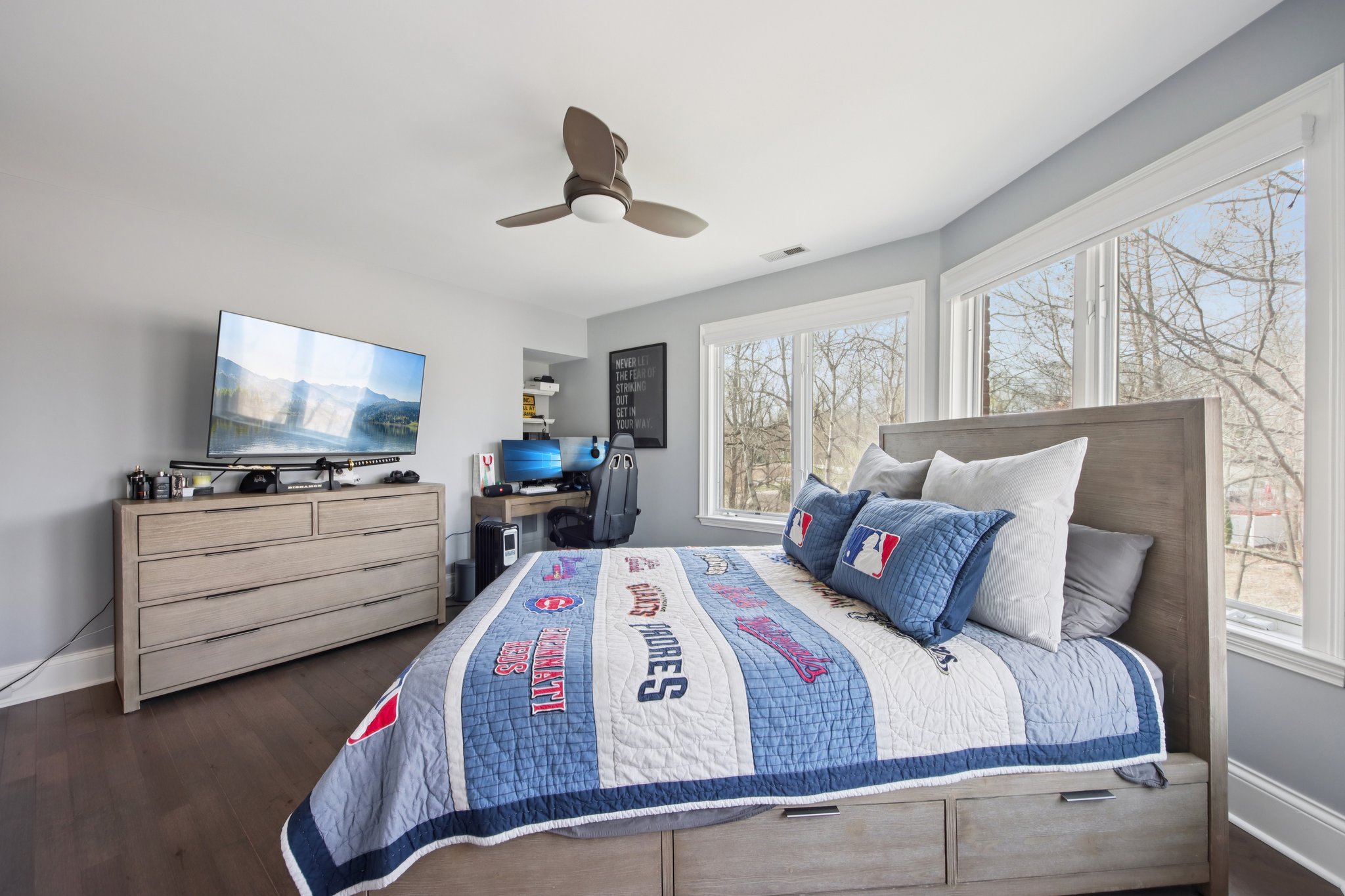 Danielson Ct-S0904-052.jpg