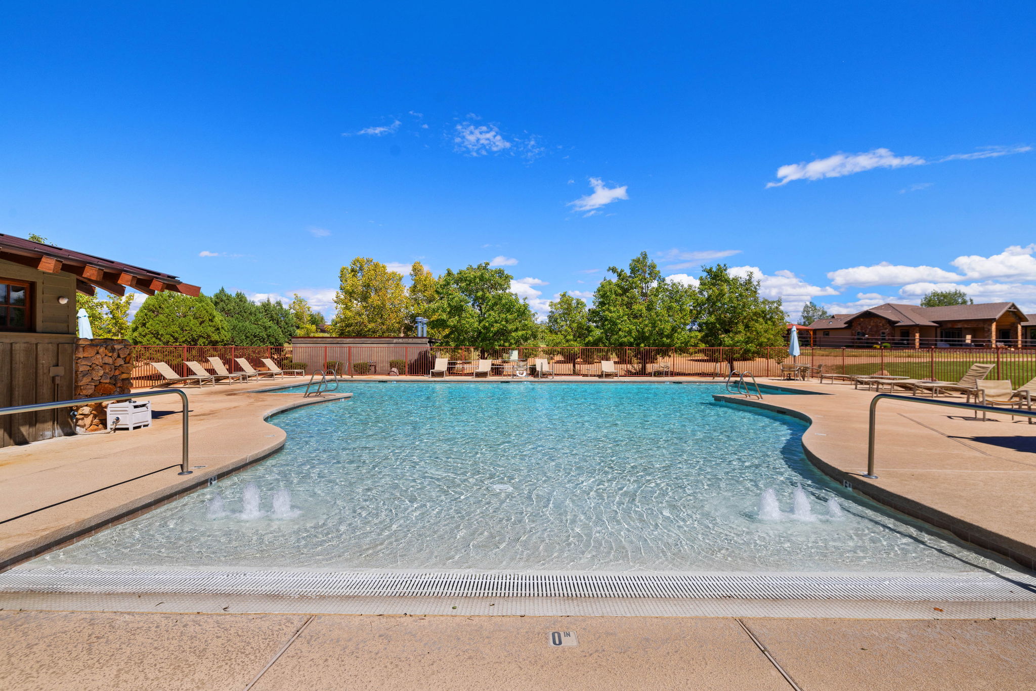 Pool(1)