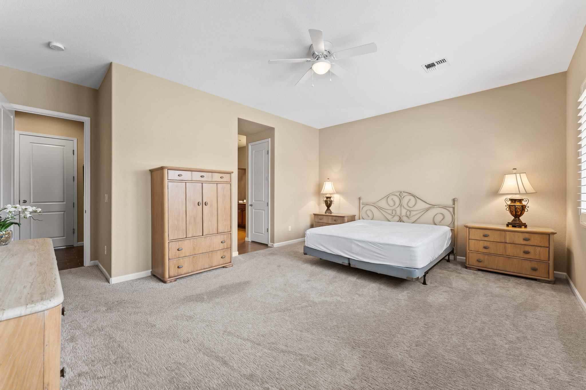 9880 Hafflinger Ln, Reno, NV 89521, USA Photo 19