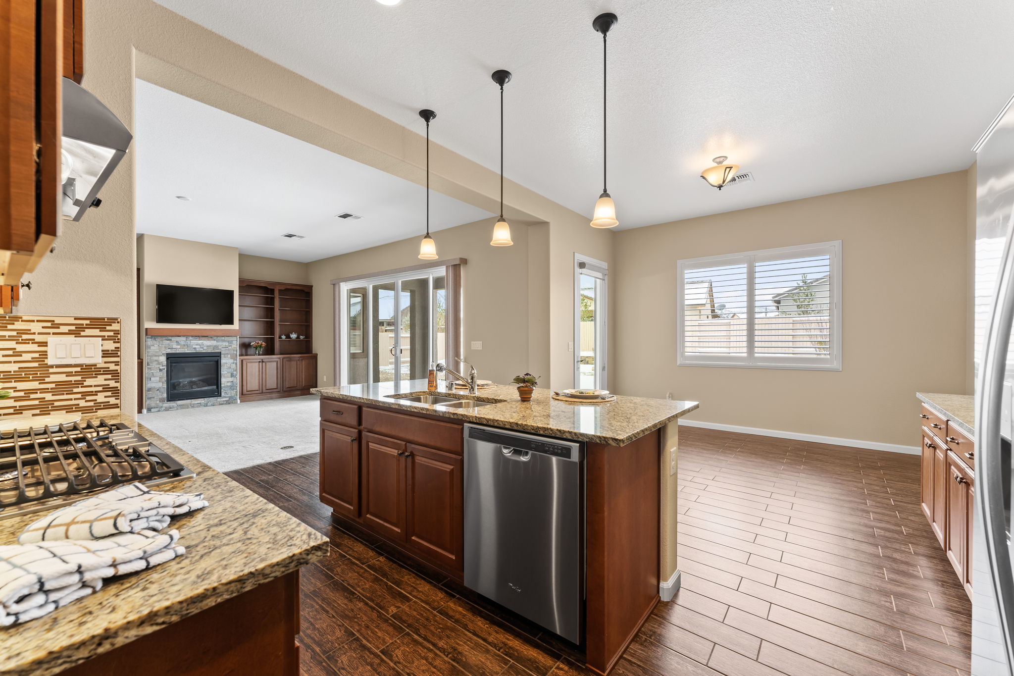 9880 Hafflinger Ln, Reno, NV 89521, USA Photo 15