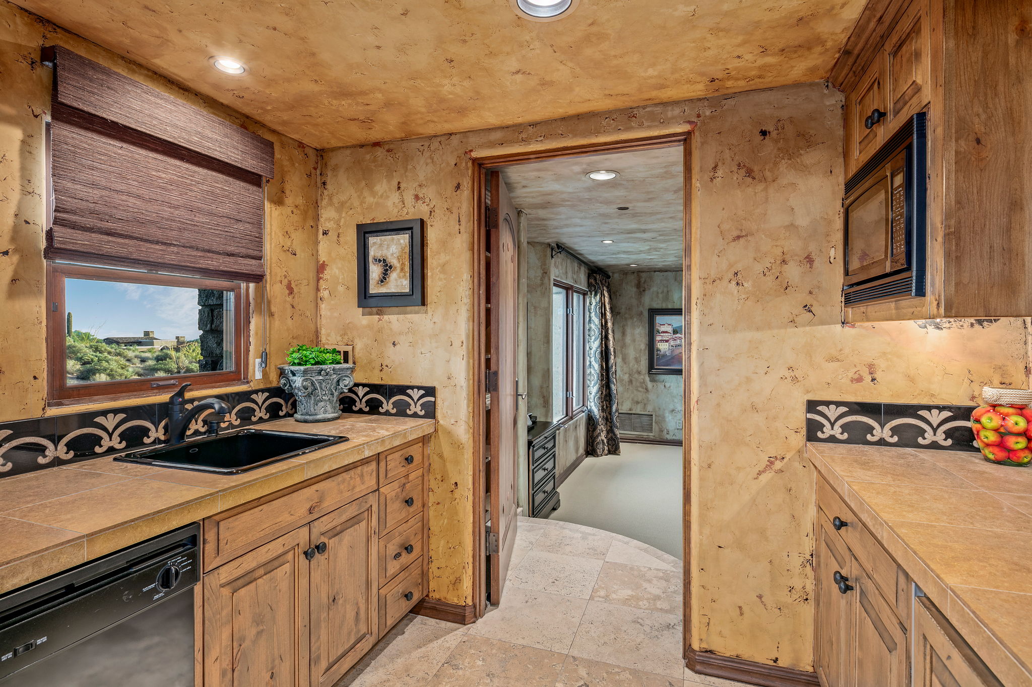 Guest House Kitchenette