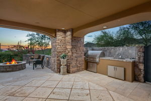 Outdoor Kitchen