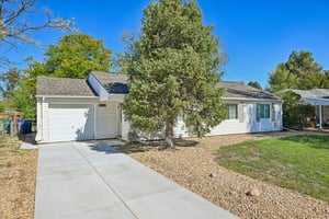 E 7th Ave-S1110-002.jpg