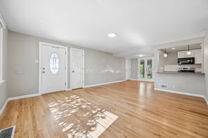 E 7th Ave-S1110-006.jpg