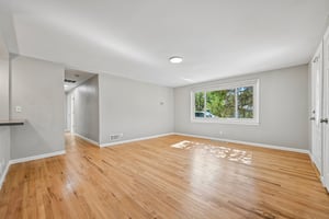 E 7th Ave-S1110-010.jpg