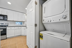 E 7th Ave-S1110-023.jpg