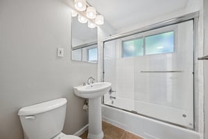 E 7th Ave-S1110-024.jpg