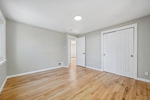 E 7th Ave-S1110-034.jpg