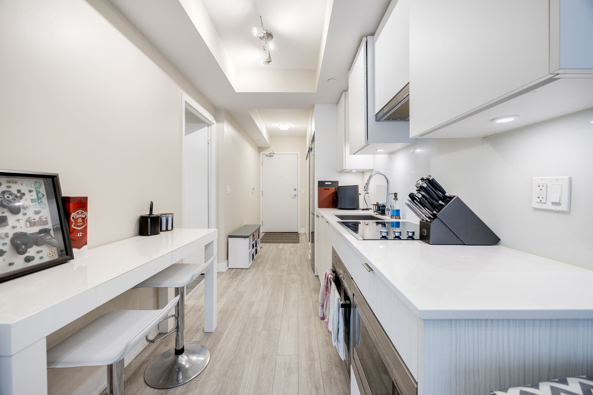 Toronto property showcase — delivered property photograph 9