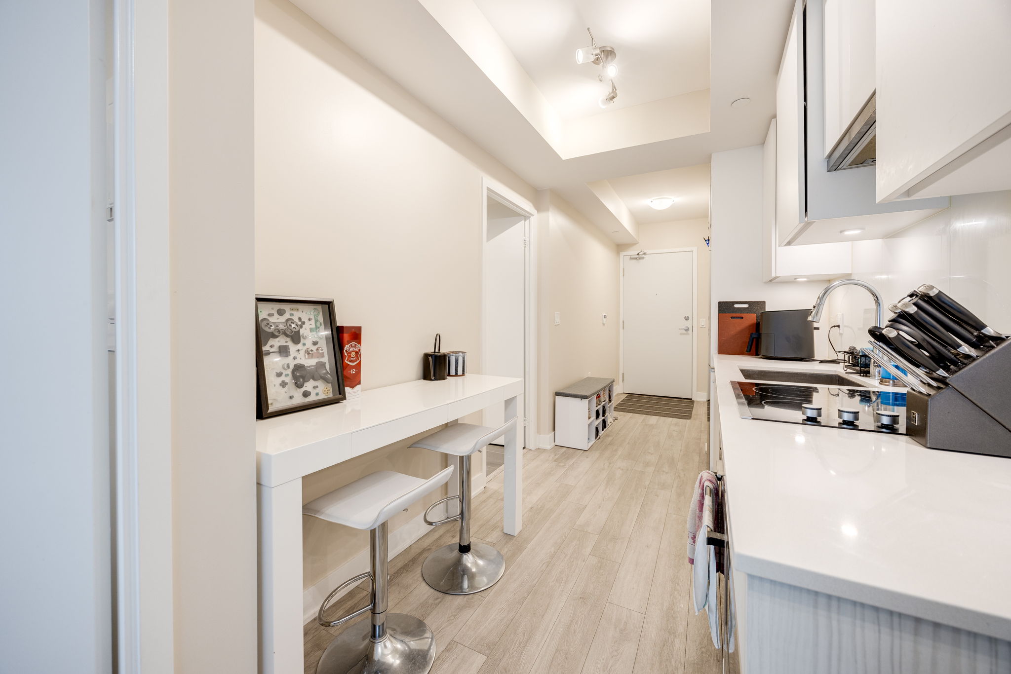 Toronto property showcase — delivered property photograph 10