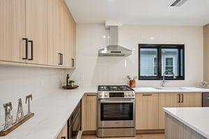 Capen St-S0404-022.jpg