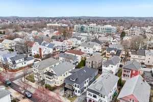 Capen St-S0404-071.jpg