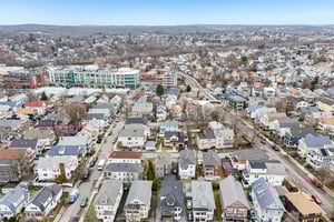 Capen St-S0404-073.jpg