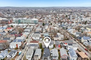 Capen St-S0404-074.jpg