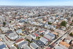 Capen St-S0404-075.jpg