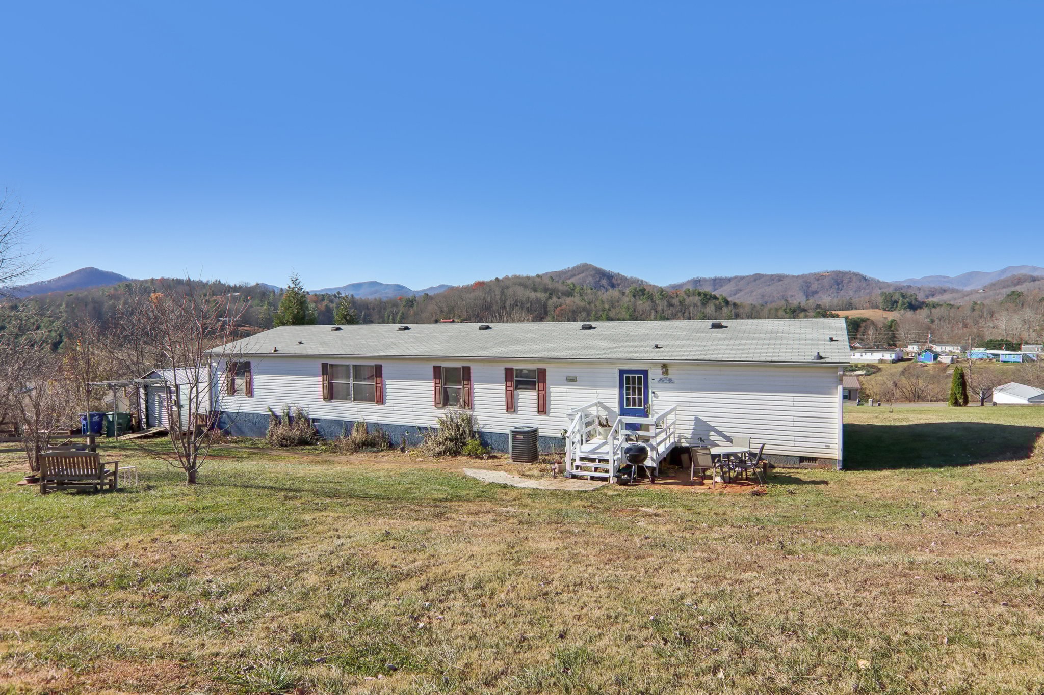 Colton Dr-S1811-002.jpg