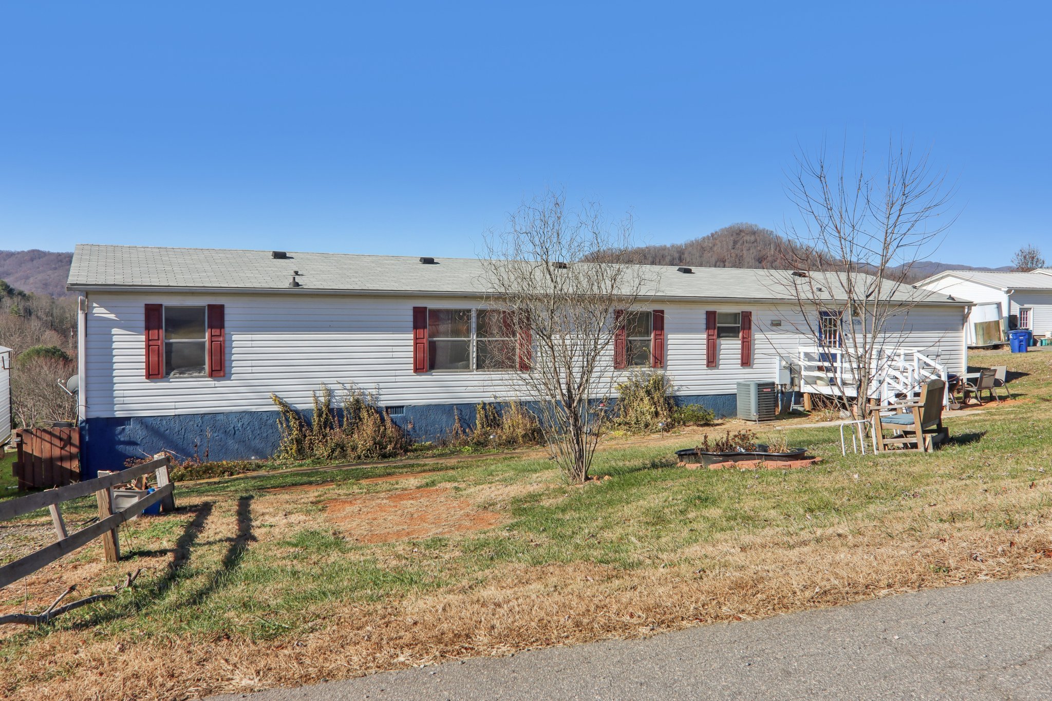 Colton Dr-S1811-004.jpg