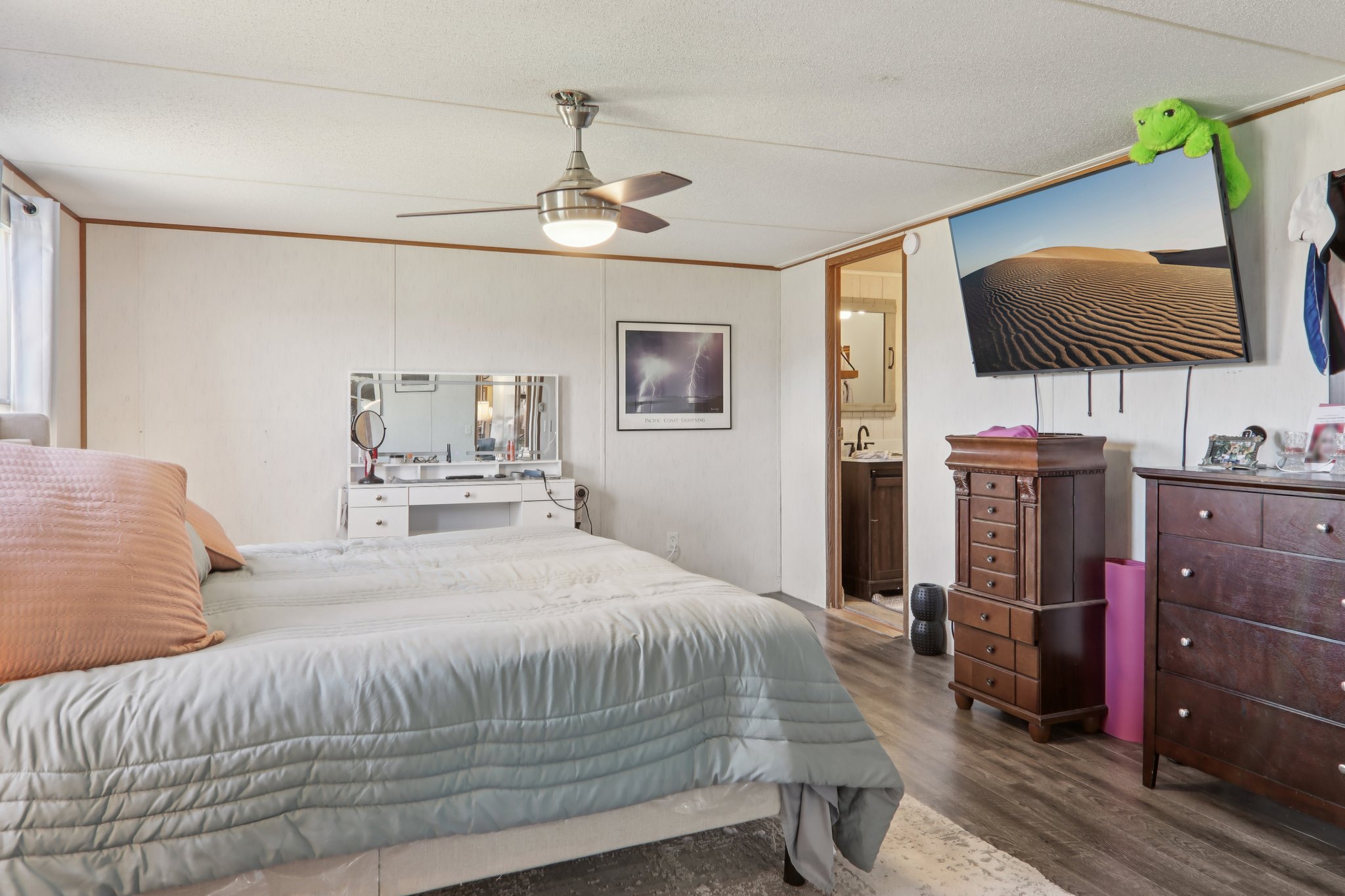 Colton Dr-S1811-017.jpg