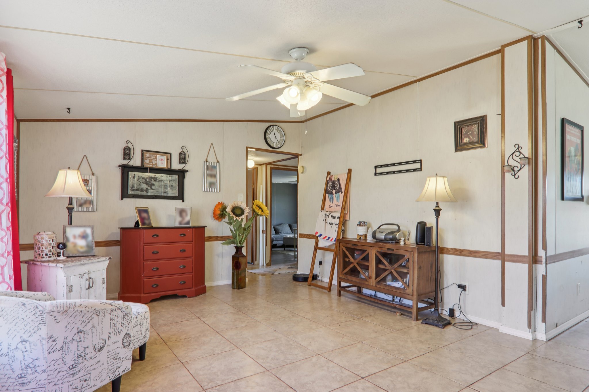 Colton Dr-S1811-026.jpg