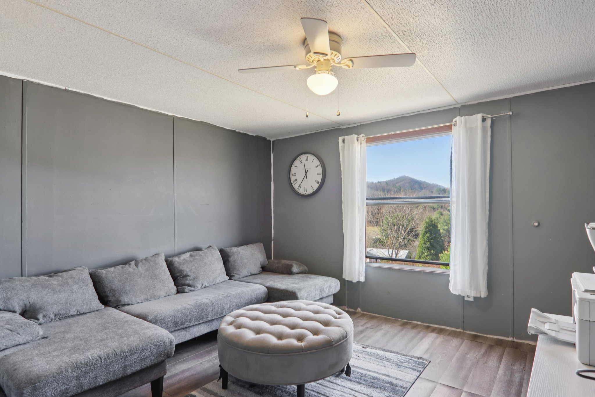 Colton Dr-S1811-032.jpg